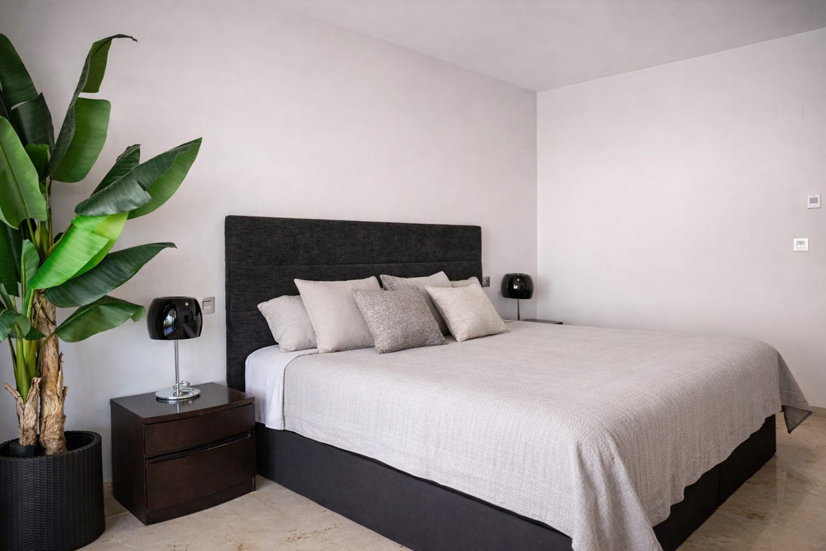 Se vende Apartamento Planta Media de 2 dormitorios en Costa Del Sol, Málaga, España