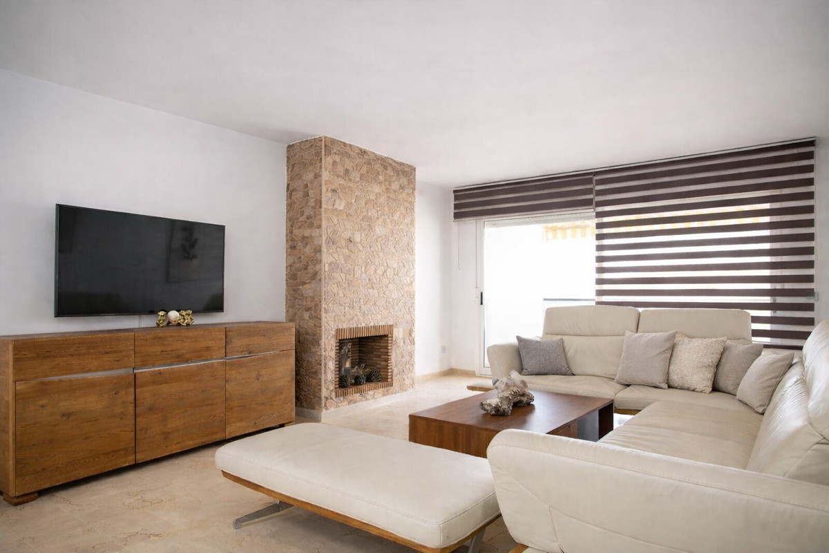 Se vende Apartamento Planta Media de 2 dormitorios en Costa Del Sol, Málaga, España