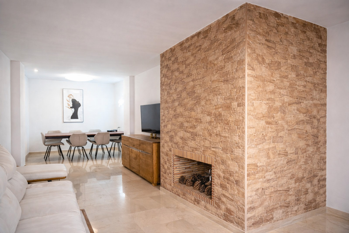Se vende Apartamento Planta Media de 2 dormitorios en Costa Del Sol, Málaga, España