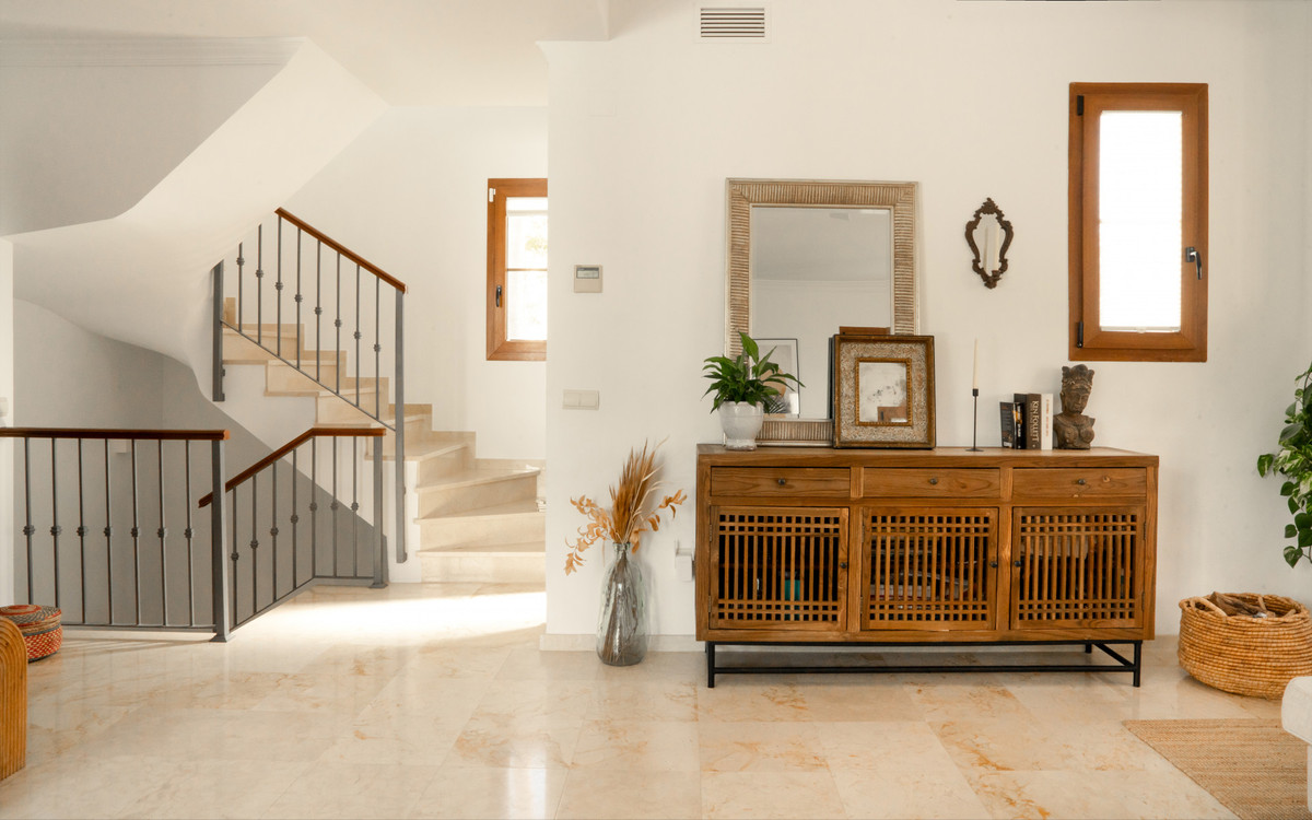 Se vende Villa - Chalet de 4 dormitorios en Costa Del Sol, Málaga, España