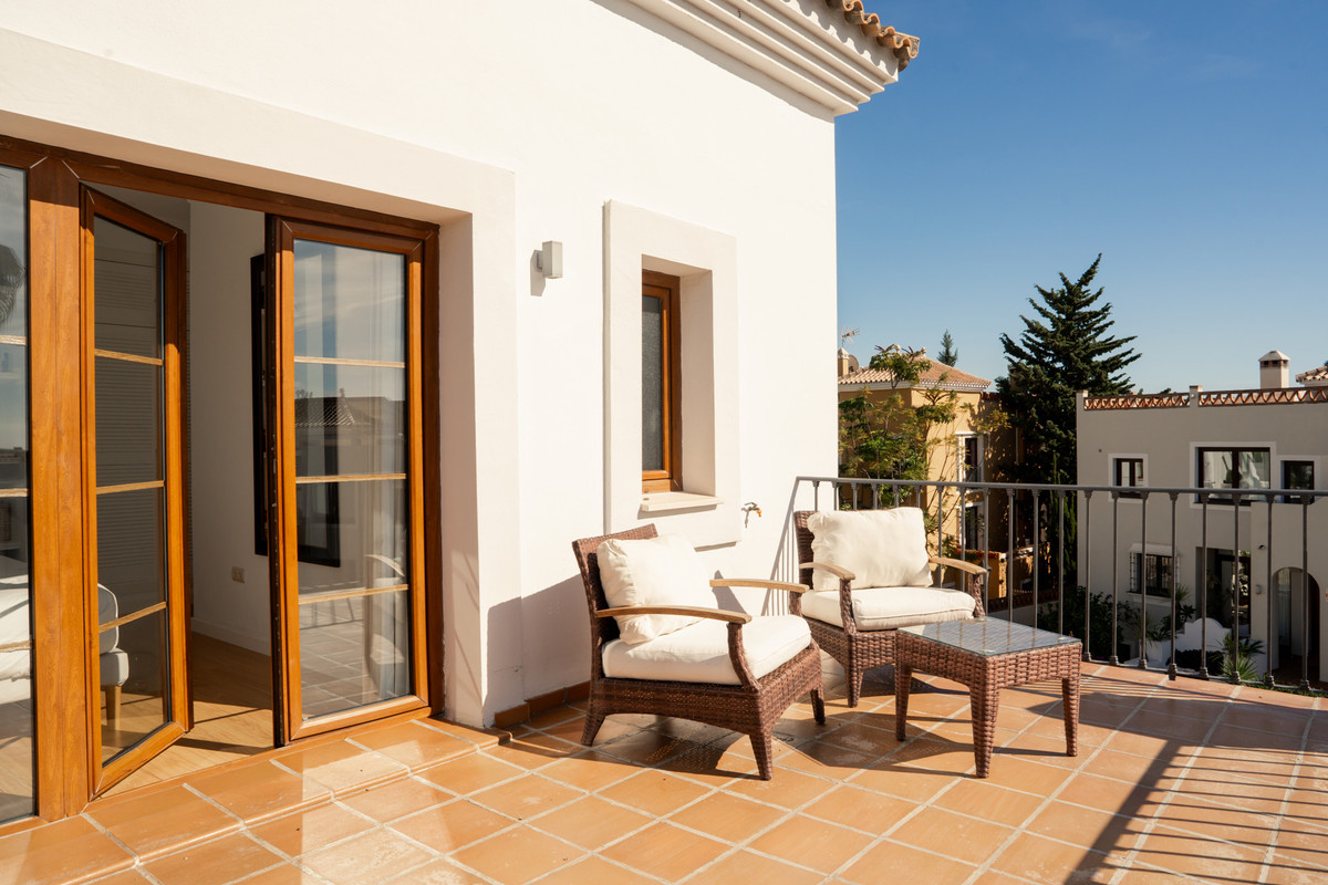 Se vende Villa - Chalet de 4 dormitorios en Costa Del Sol, Málaga, España