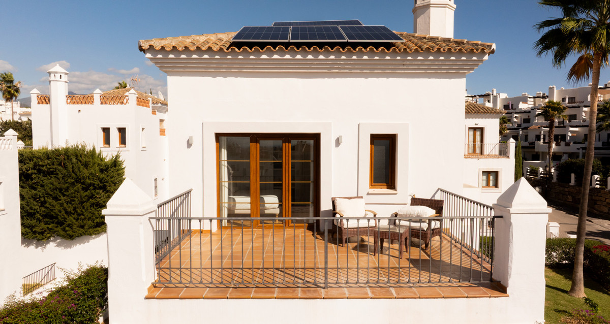 Se vende Villa - Chalet de 4 dormitorios en Costa Del Sol, Málaga, España