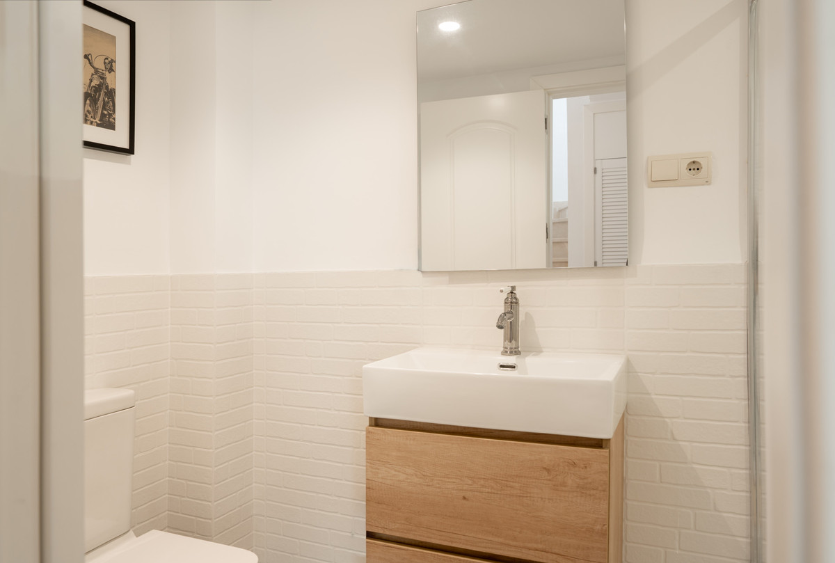 Se vende Villa - Chalet de 4 dormitorios en Costa Del Sol, Málaga, España