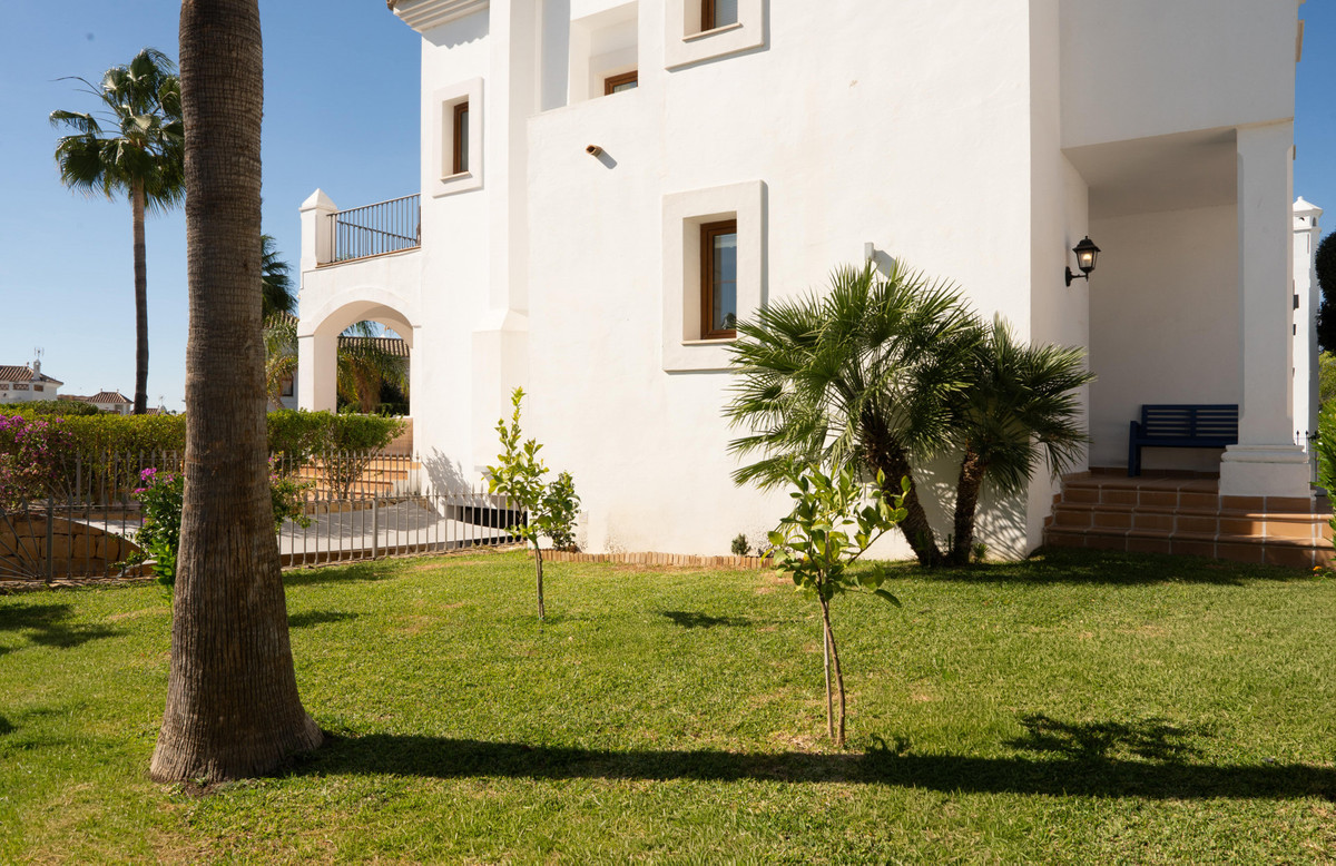 Se vende Villa - Chalet de 4 dormitorios en Costa Del Sol, Málaga, España