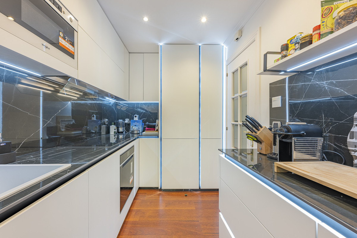 4 Bed Townhouse for sale in The Golden Mile Costa Del Sol, Málaga, Spain