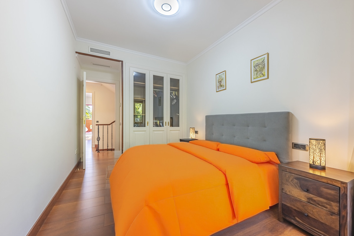 4 Bed Townhouse for sale in The Golden Mile Costa Del Sol, Málaga, Spain