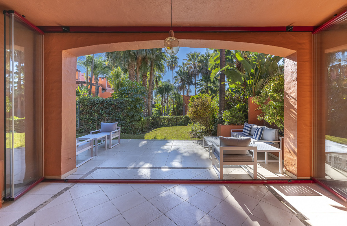 4 Bed Townhouse for sale in The Golden Mile Costa Del Sol, Málaga, Spain