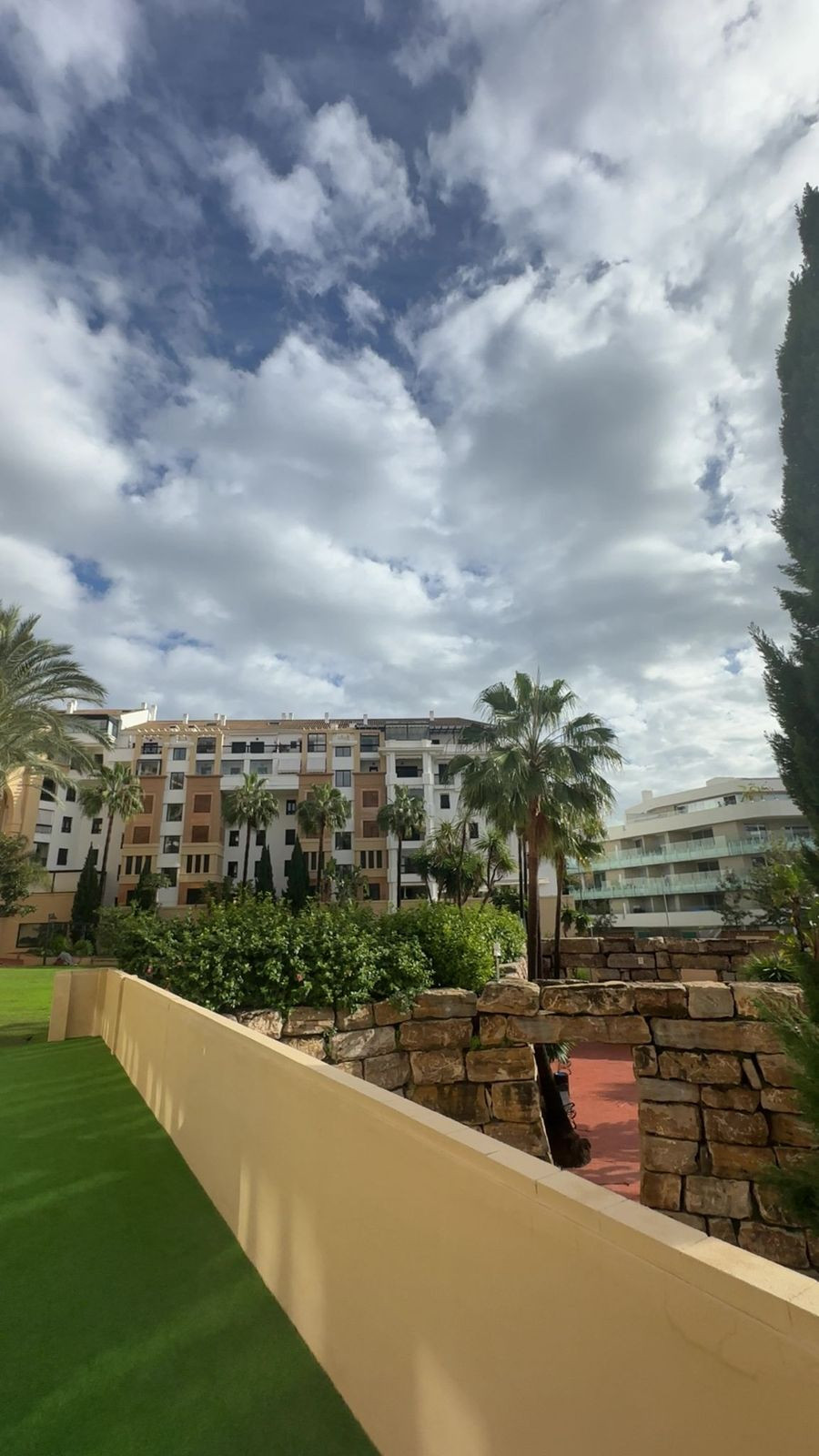 Se vende Apartamento Planta Media de 2 dormitorios en Costa Del Sol, Málaga, España