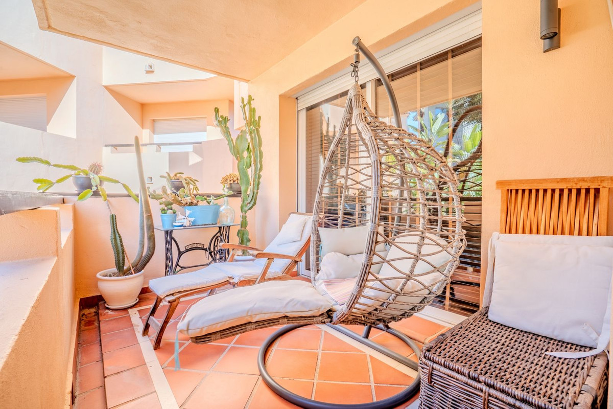 3 Bed Apartment for sale in Marbella Costa Del Sol, Málaga, Spain