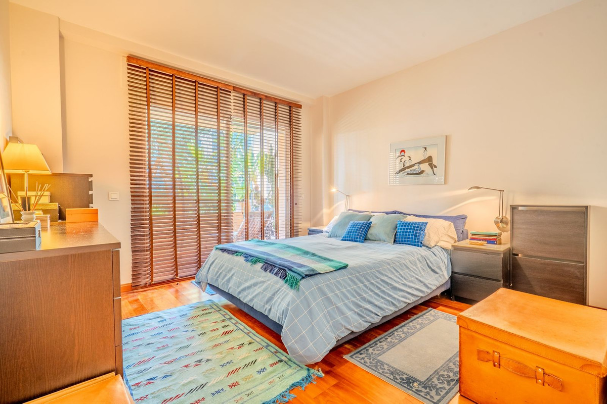 3 Bed Apartment for sale in Marbella Costa Del Sol, Málaga, Spain