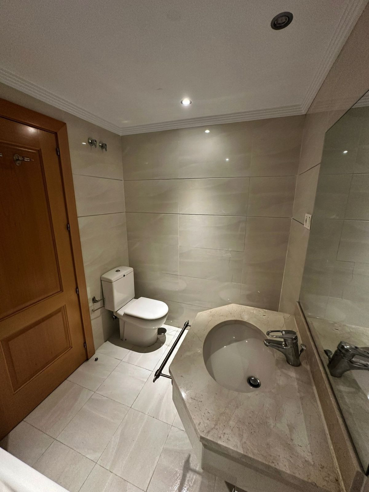 Se vende Apartamento Planta Media de 2 dormitorios en Costa Del Sol, Málaga, España