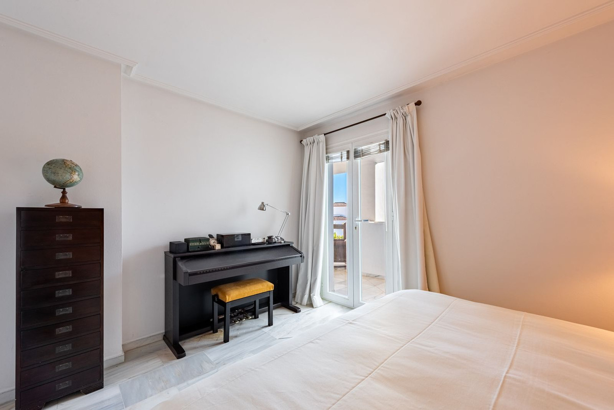 Se vende Apartamento Planta Media de 2 dormitorios en Costa Del Sol, Málaga, España
