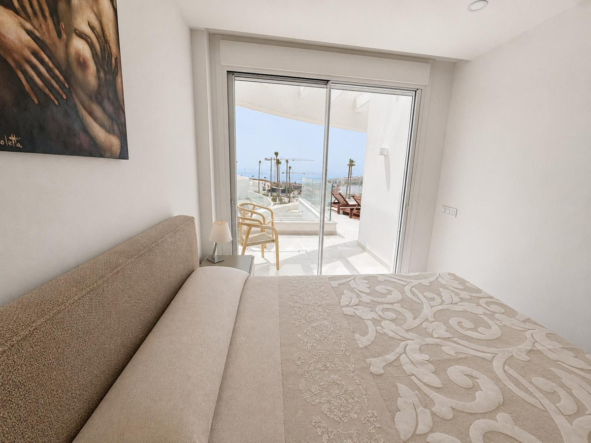 Se vende Apartamento Planta Media de 3 dormitorios en Costa Del Sol, Málaga, España
