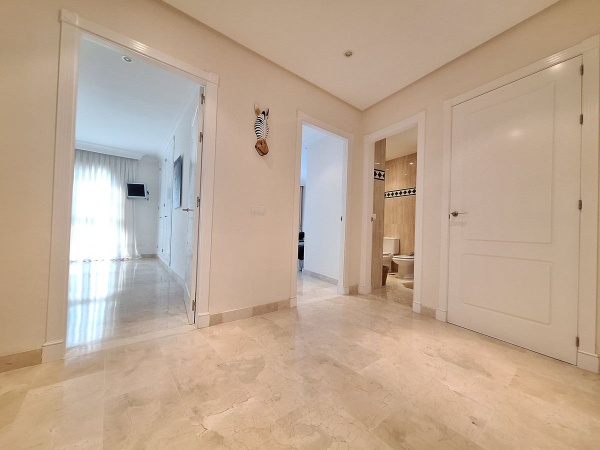 3 Bed Apartment for sale in Nueva Andalucía Costa Del Sol, Málaga, Spain