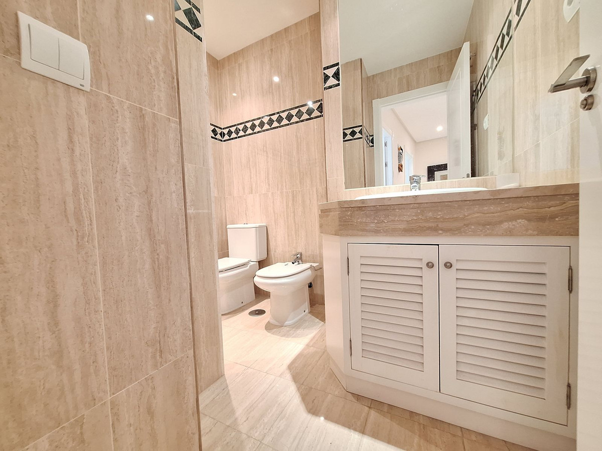 3 Bed Apartment for sale in Nueva Andalucía Costa Del Sol, Málaga, Spain