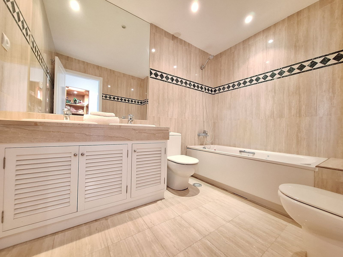 3 Bed Apartment for sale in Nueva Andalucía Costa Del Sol, Málaga, Spain
