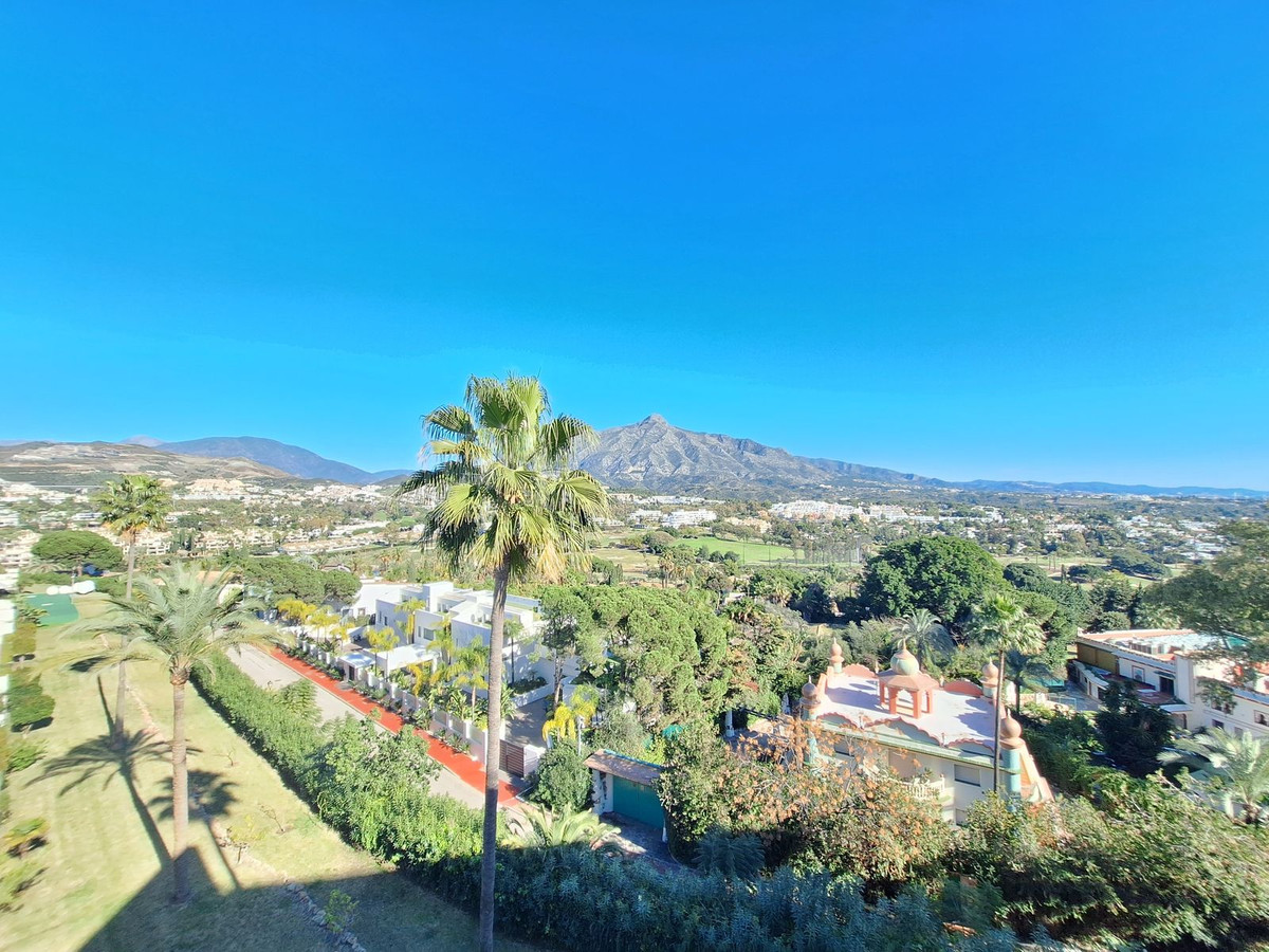 3 Bed Apartment for sale in Nueva Andalucía Costa Del Sol, Málaga, Spain