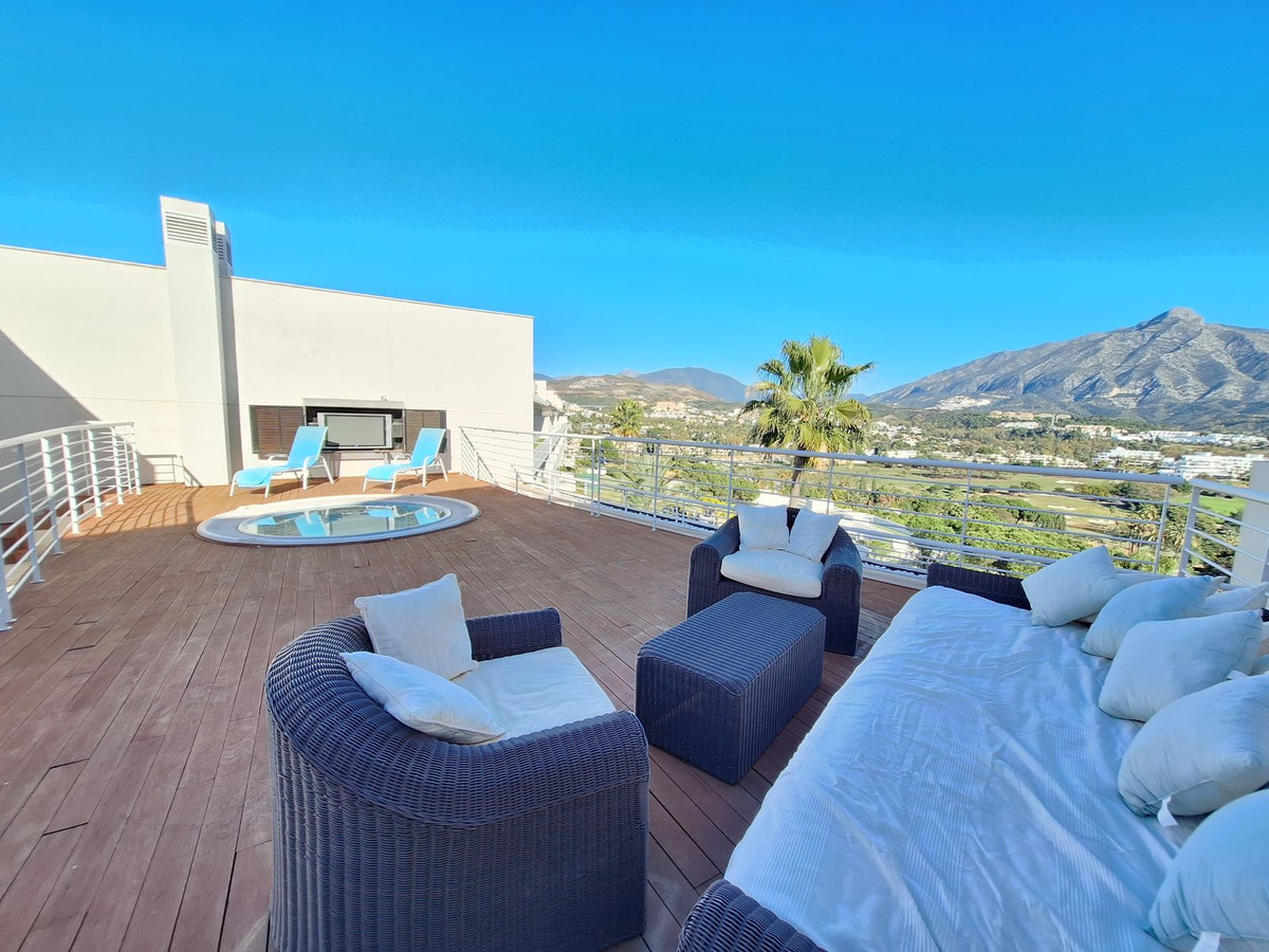 3 Bed Apartment for sale in Nueva Andalucía Costa Del Sol, Málaga, Spain
