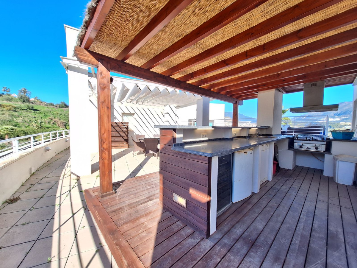 3 Bed Apartment for sale in Nueva Andalucía Costa Del Sol, Málaga, Spain