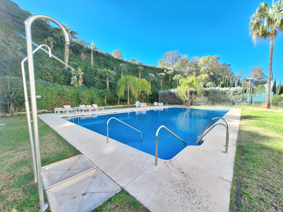 3 Bed Apartment for sale in Nueva Andalucía Costa Del Sol, Málaga, Spain