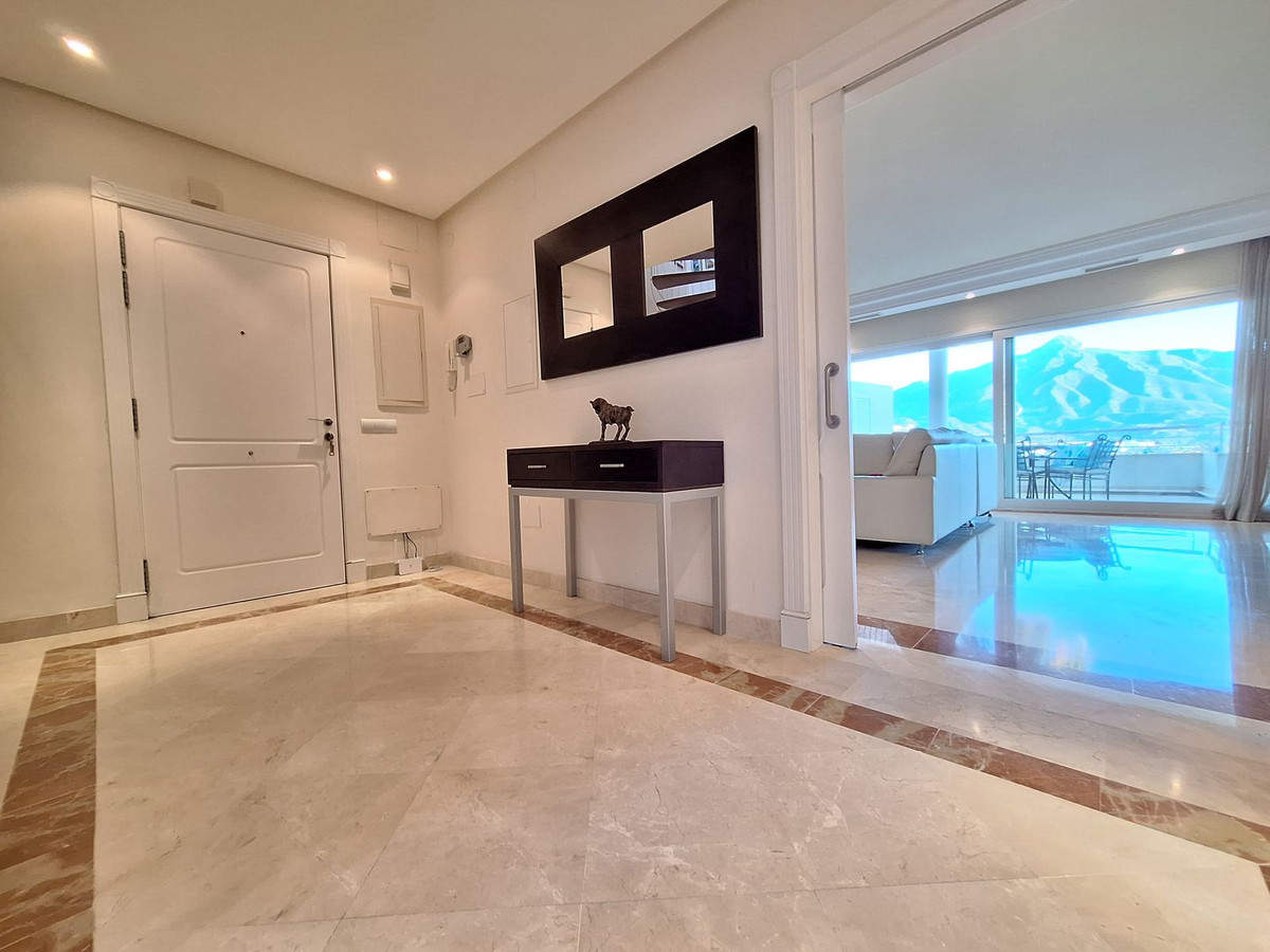 3 Bed Apartment for sale in Nueva Andalucía Costa Del Sol, Málaga, Spain