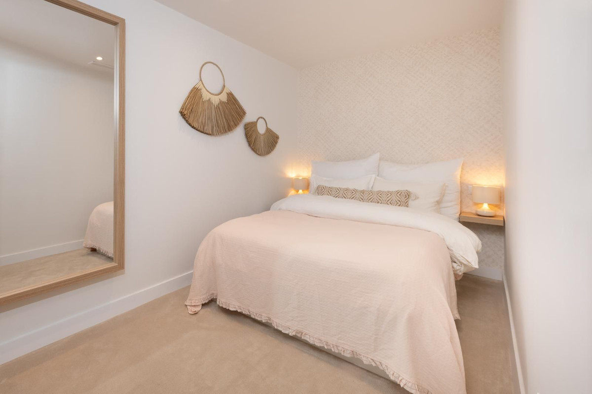 2 Bed Apartment for sale in Marbella Costa Del Sol, Málaga, Spain