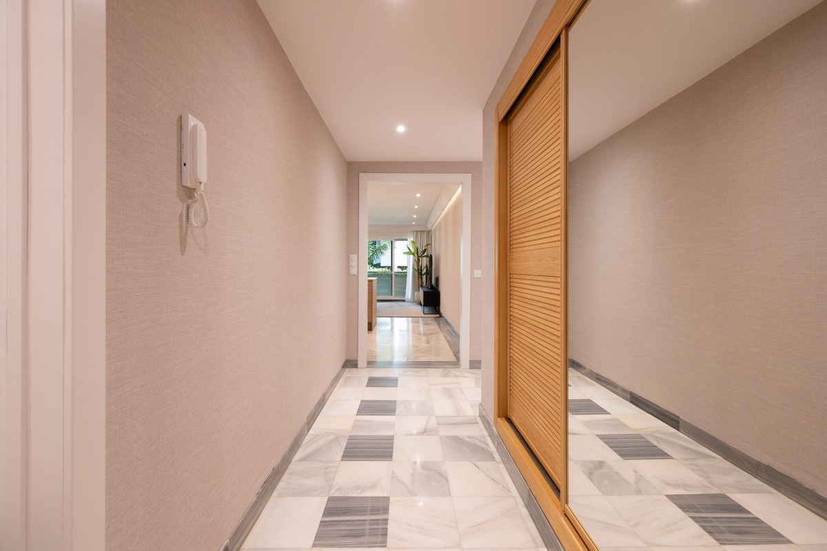 2 Bed Apartment for sale in Marbella Costa Del Sol, Málaga, Spain