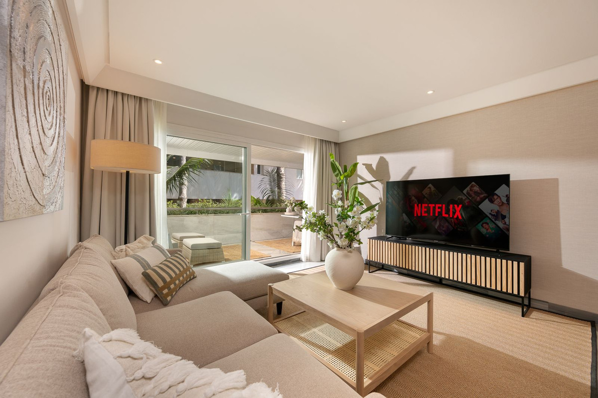 2 Bed Apartment for sale in Marbella Costa Del Sol, Málaga, Spain