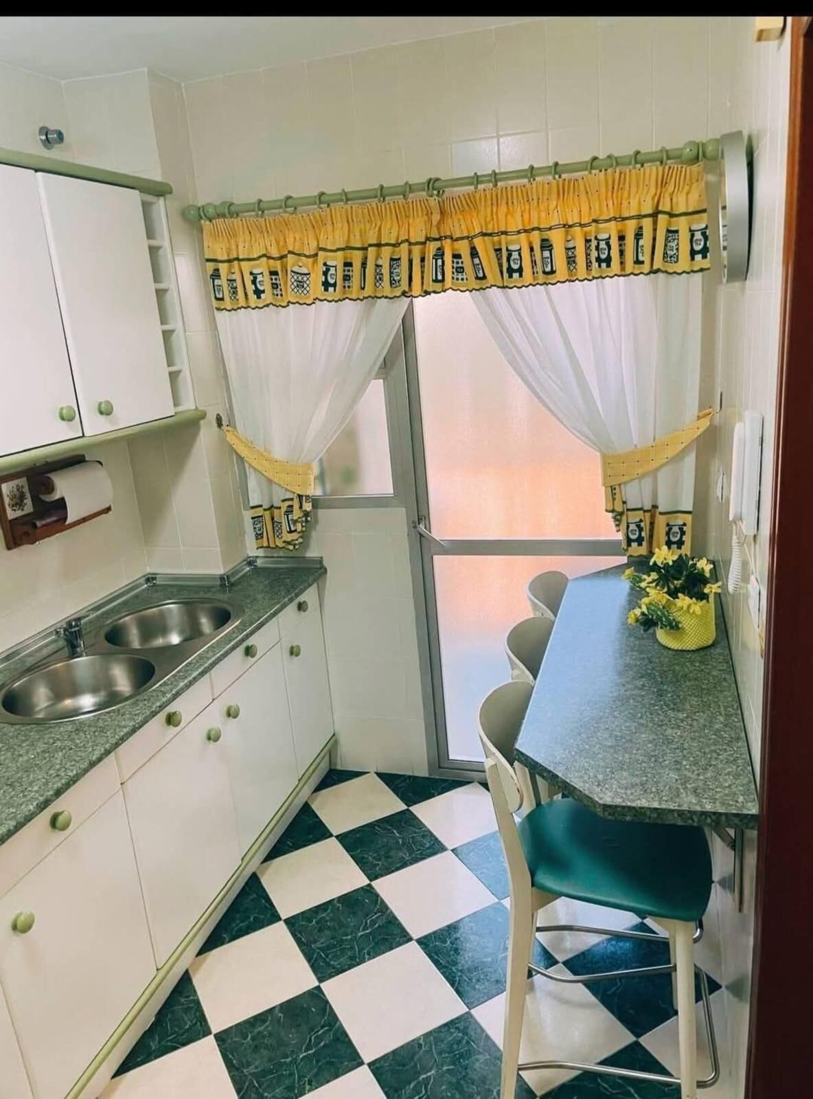 3 Bed Apartment for sale in Fuengirola Costa Del Sol, Málaga, Spain