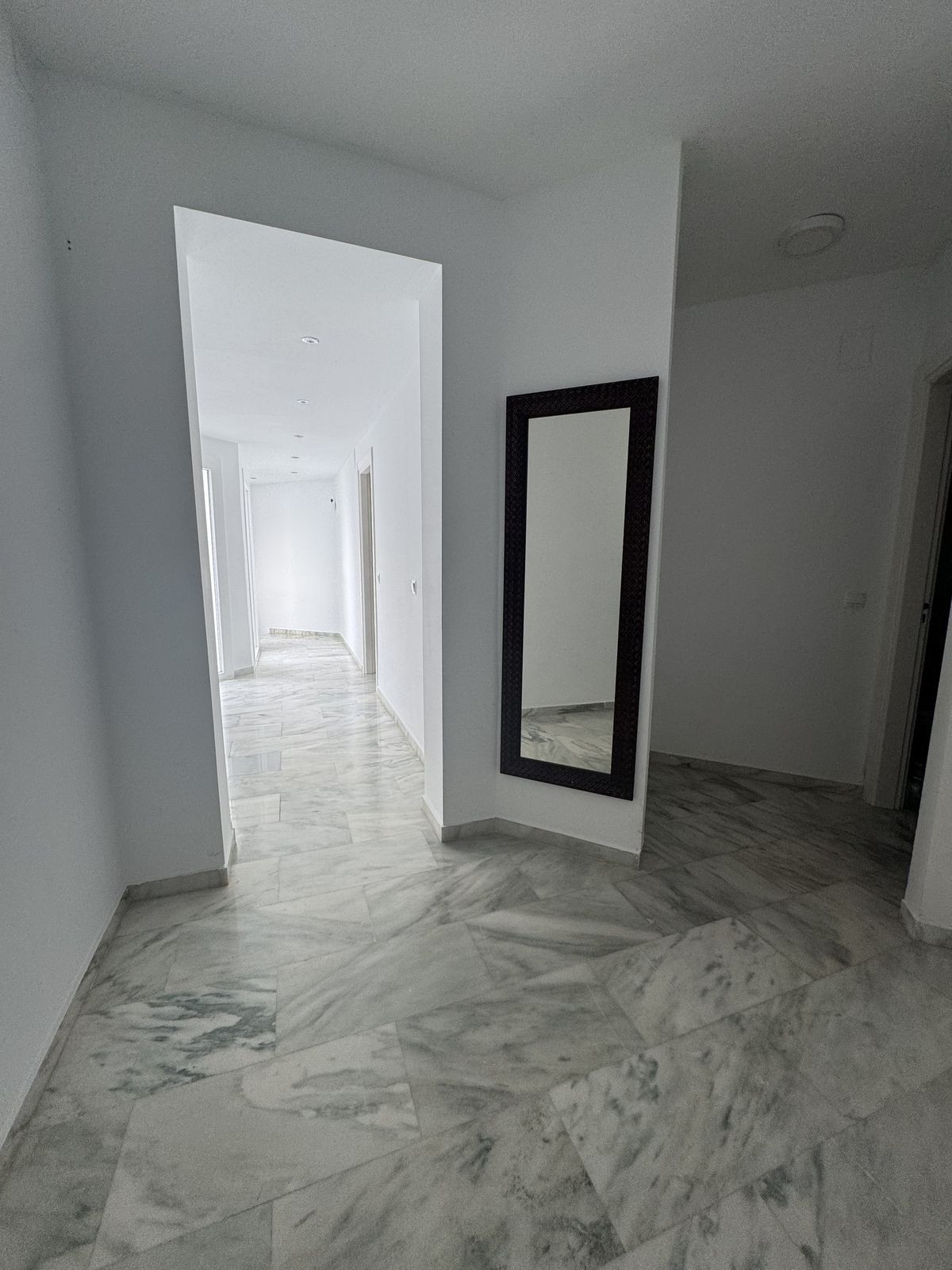 3 Bed Apartment for sale in Marbella Costa Del Sol, Málaga, Spain