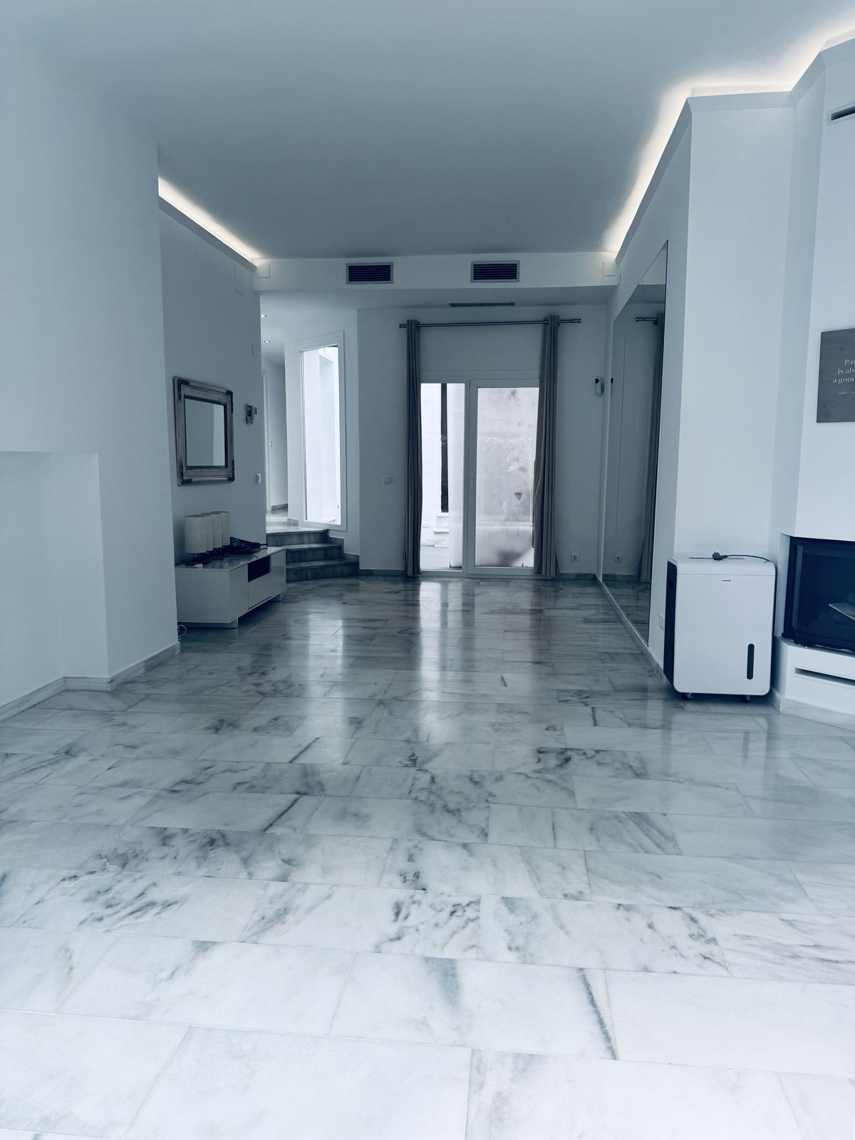 3 Bed Apartment for sale in Marbella Costa Del Sol, Málaga, Spain