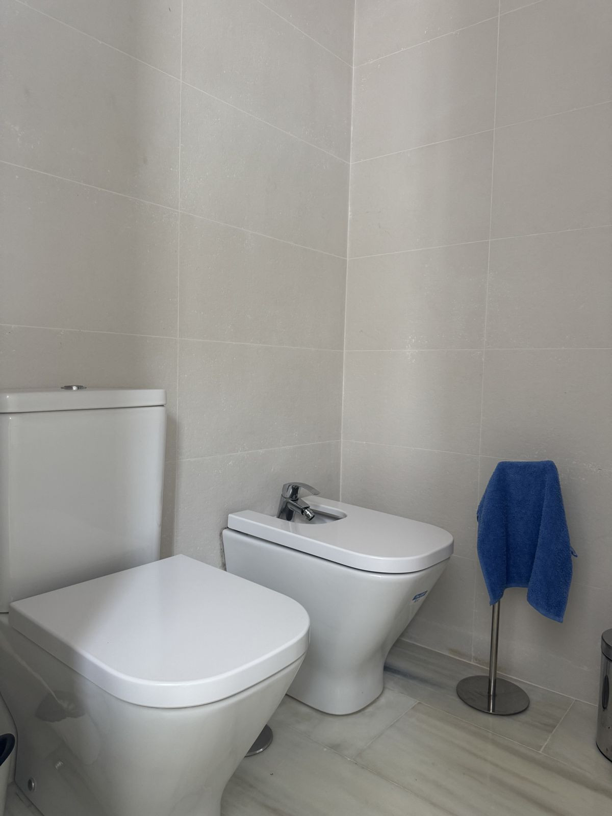 3 Bed Apartment for sale in Marbella Costa Del Sol, Málaga, Spain