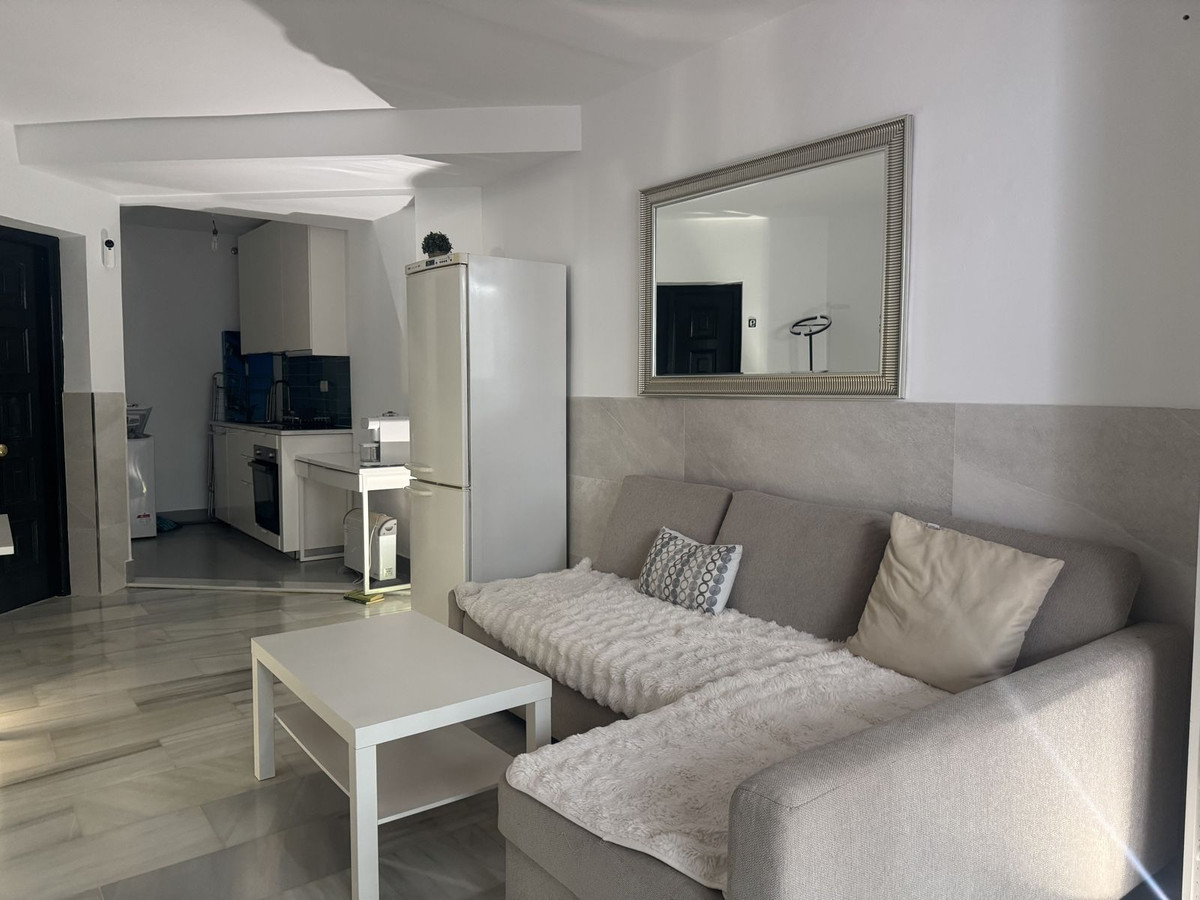 3 Bed Apartment for sale in Marbella Costa Del Sol, Málaga, Spain