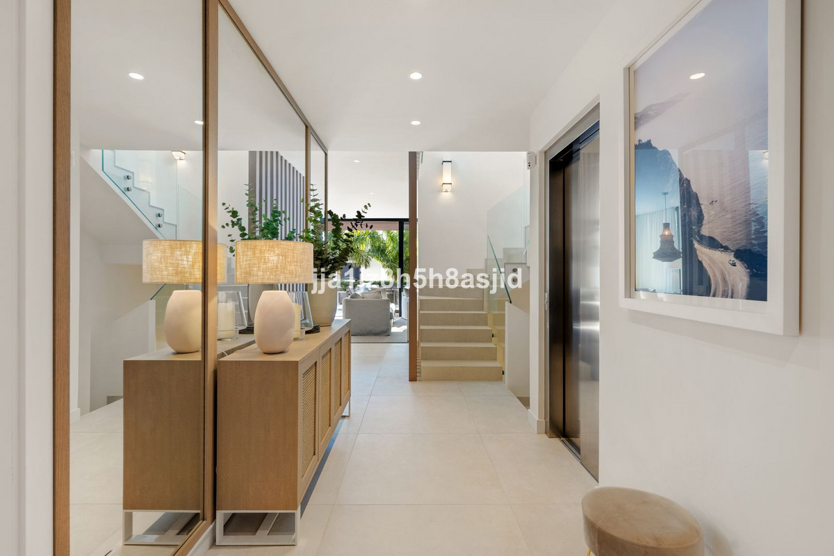 Se vende Pareada de 4 dormitorios en Costa Del Sol, Málaga, España