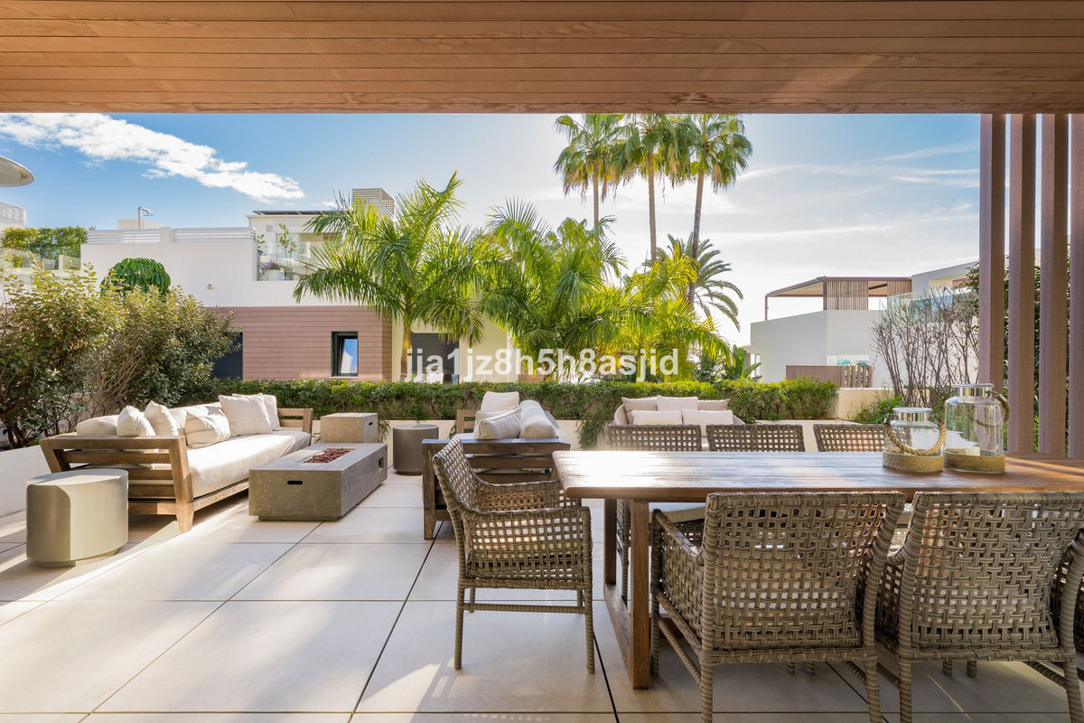 Se vende Pareada de 4 dormitorios en Costa Del Sol, Málaga, España