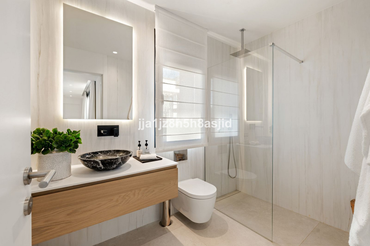 Se vende Pareada de 4 dormitorios en Costa Del Sol, Málaga, España