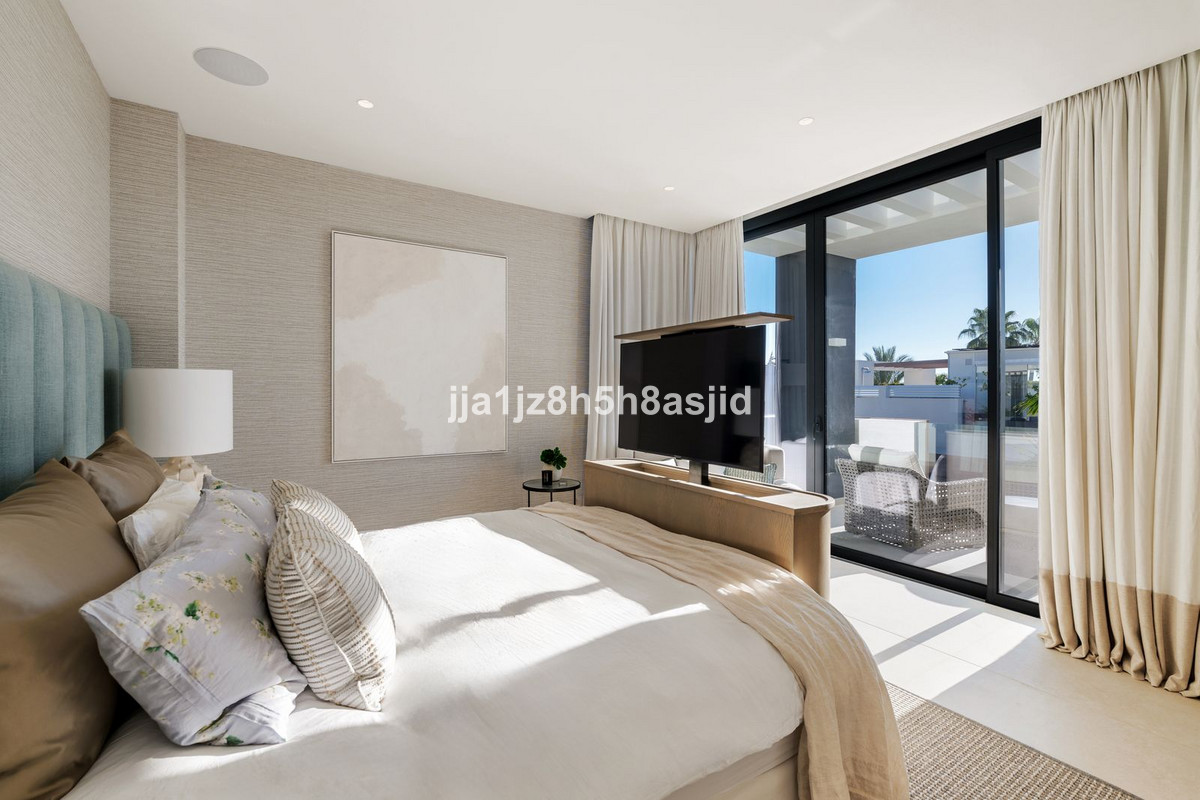 Se vende Pareada de 4 dormitorios en Costa Del Sol, Málaga, España