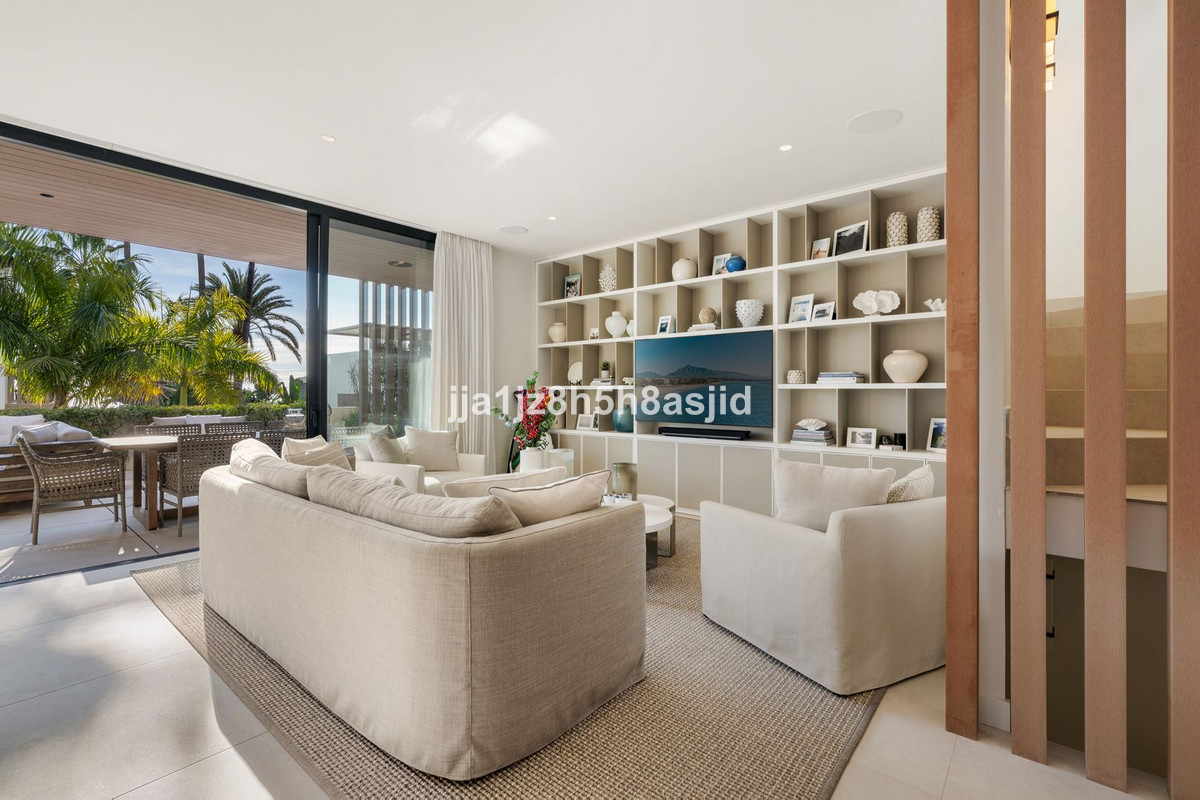 Se vende Pareada de 4 dormitorios en Costa Del Sol, Málaga, España