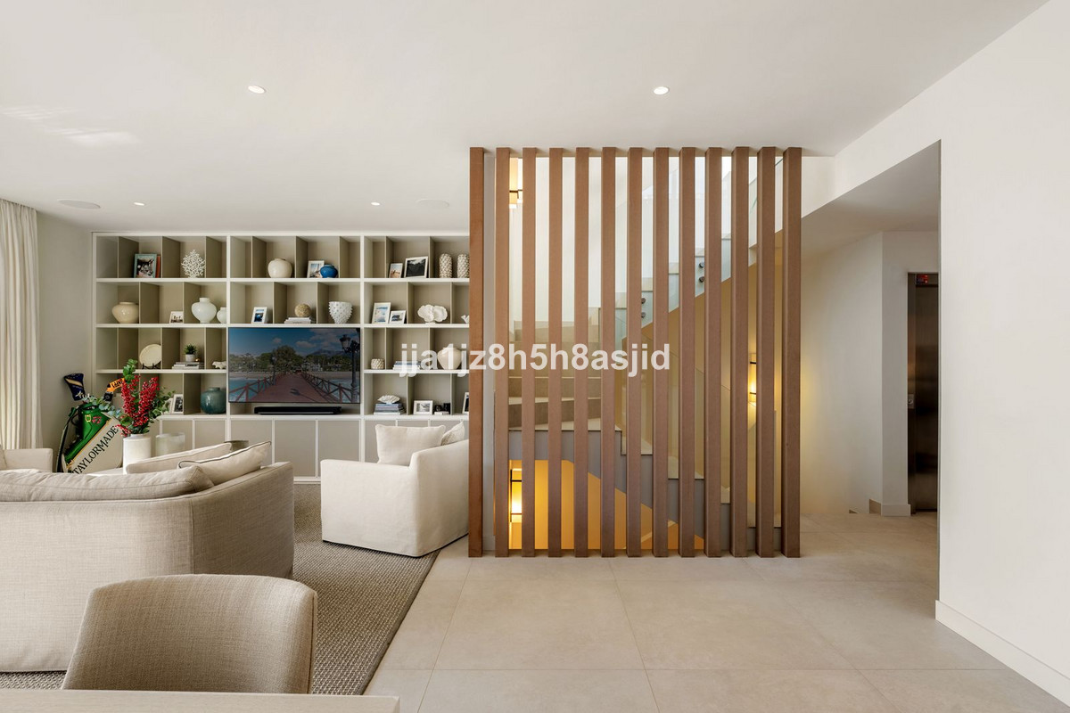 Se vende Pareada de 4 dormitorios en Costa Del Sol, Málaga, España