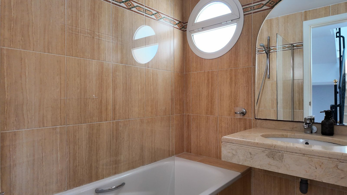 4 Bed Townhouse for sale in Benalmadena Costa Del Sol, Málaga, Spain