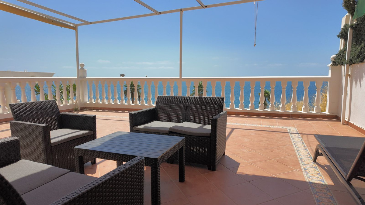 4 Bed Townhouse for sale in Benalmadena Costa Del Sol, Málaga, Spain