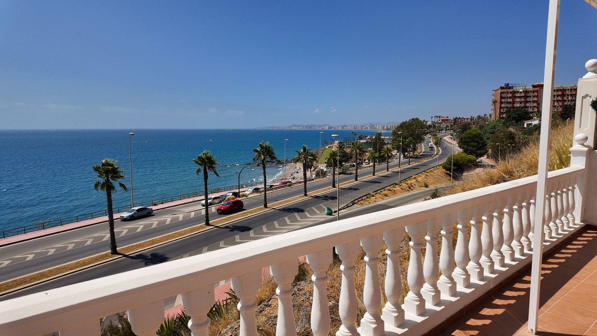 4 Bed Townhouse for sale in Benalmadena Costa Del Sol, Málaga, Spain