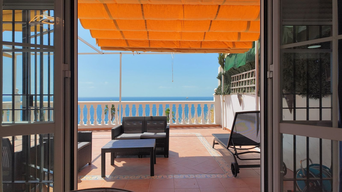 4 Bed Townhouse for sale in Benalmadena Costa Del Sol, Málaga, Spain