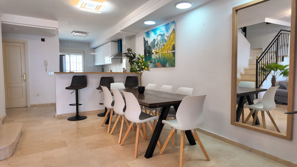 4 Bed Townhouse for sale in Benalmadena Costa Del Sol, Málaga, Spain
