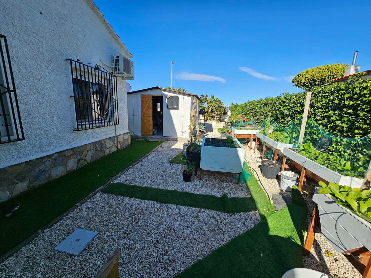 4 Bed Townhouse for sale in San Fulgencio Costa Blanca, Alicante, Spain