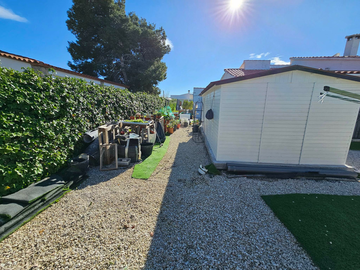 4 Bed Townhouse for sale in San Fulgencio Costa Blanca, Alicante, Spain