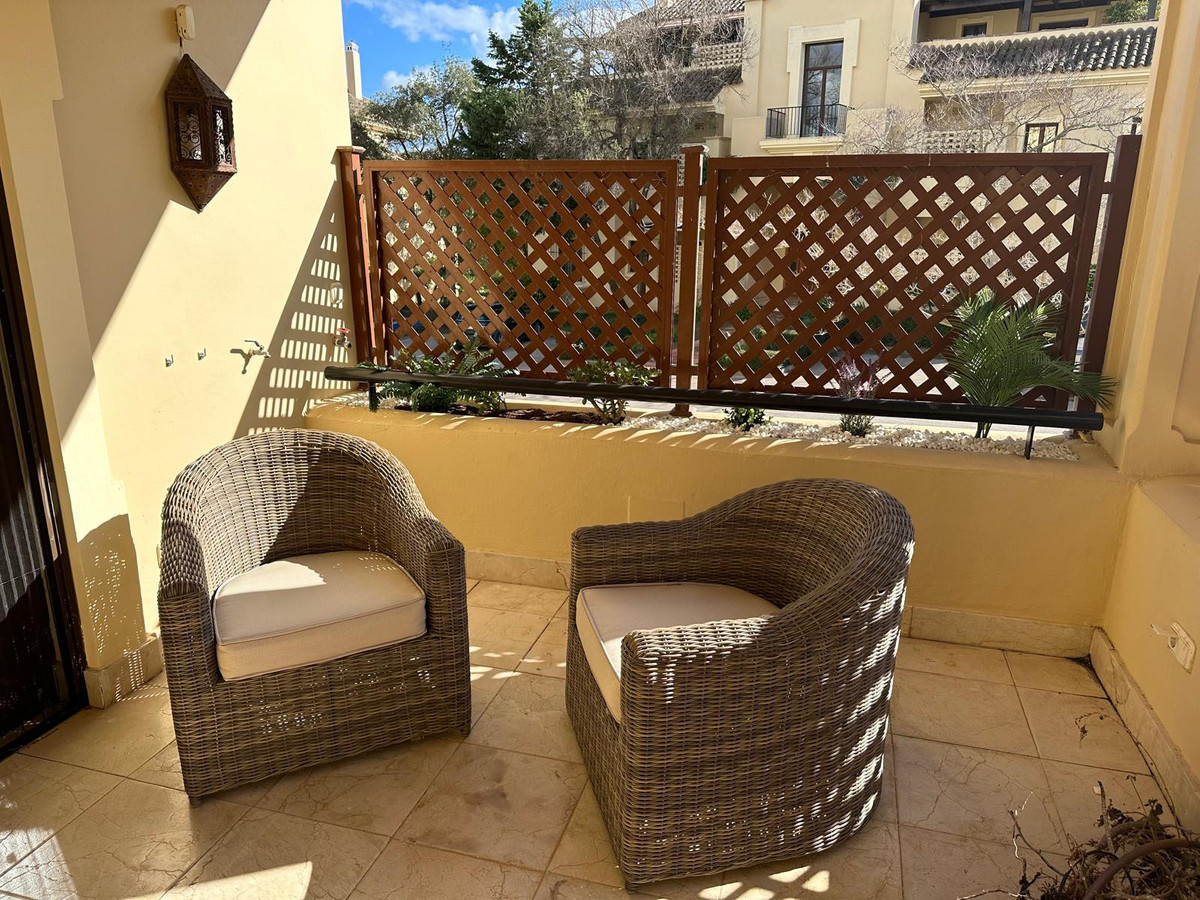 Se vende Apartamento Planta Baja de 2 dormitorios en Costa Del Sol, Cadiz, España