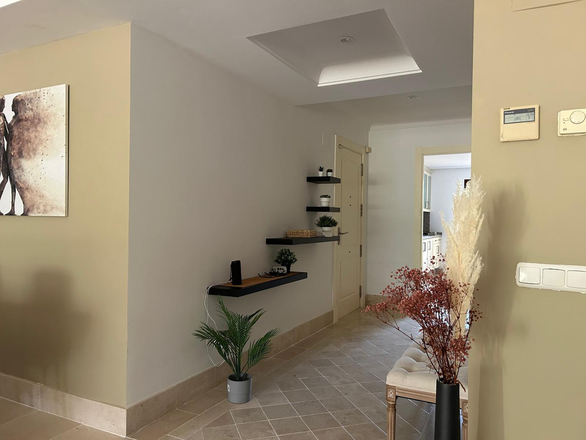 Se vende Apartamento Planta Baja de 2 dormitorios en Costa Del Sol, Cadiz, España