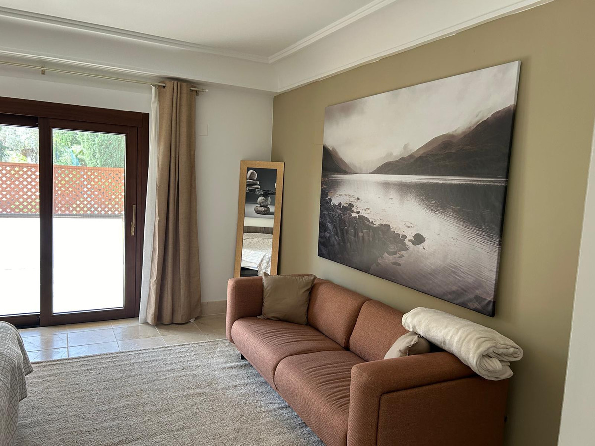 Se vende Apartamento Planta Baja de 2 dormitorios en Costa Del Sol, Cadiz, España
