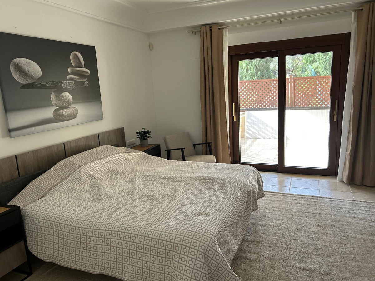Se vende Apartamento Planta Baja de 2 dormitorios en Costa Del Sol, Cadiz, España